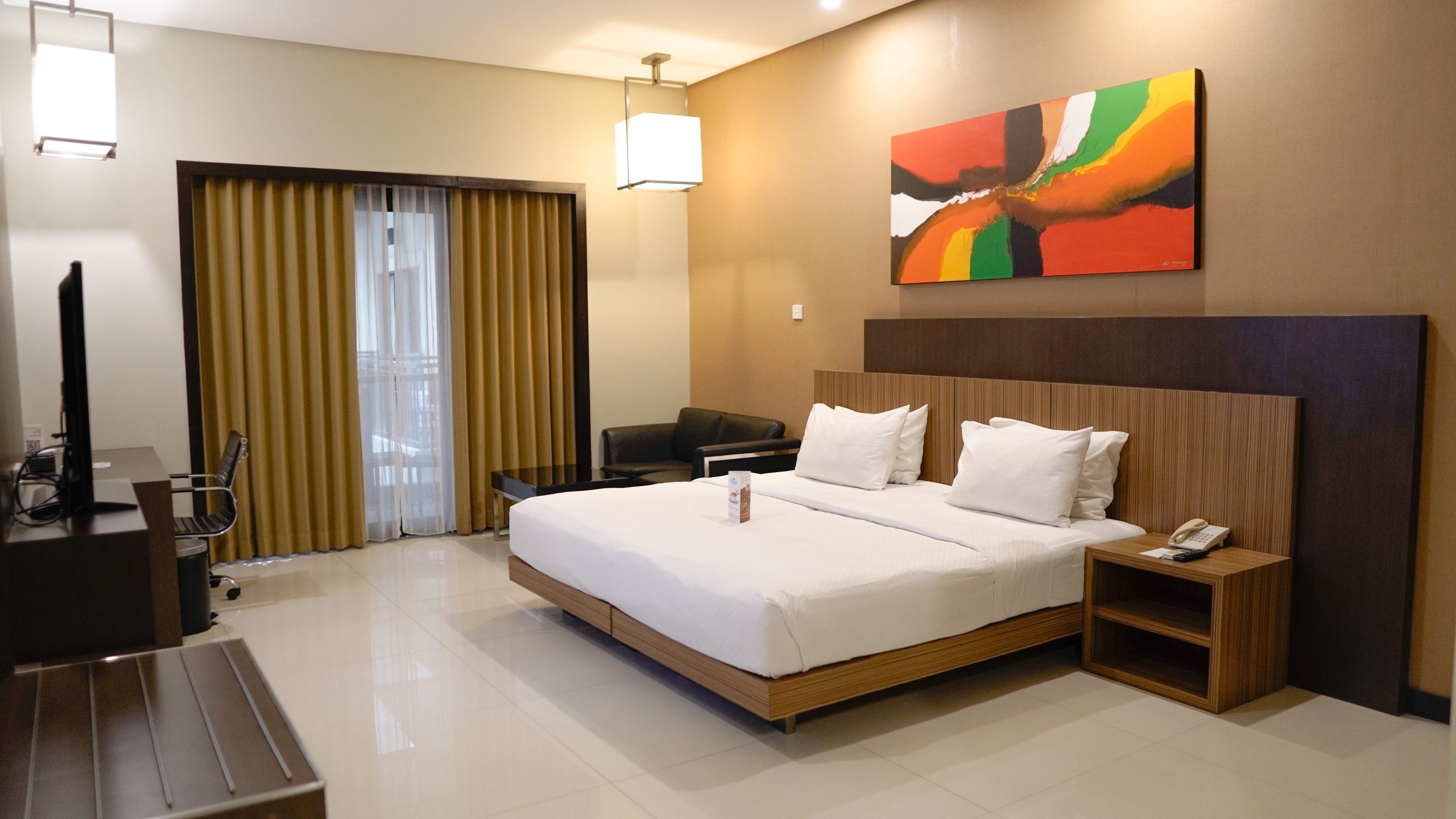 Grand Deluxe Queen (2)